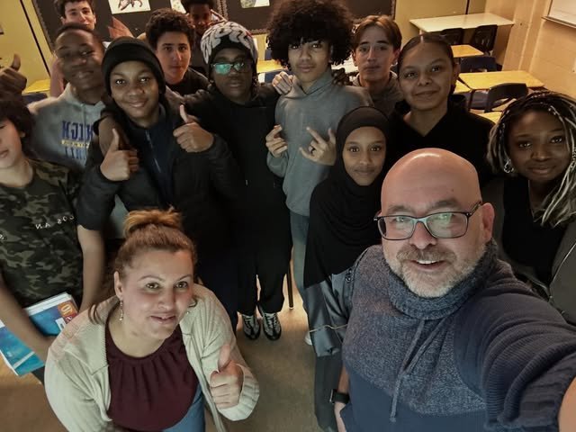 Dr Ferdaoussi meeting with a class of students